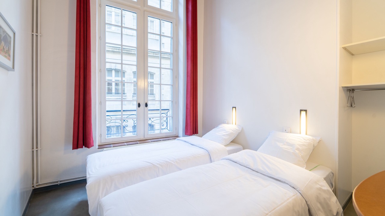 Photo of Bedroom in 4th Arrondissement