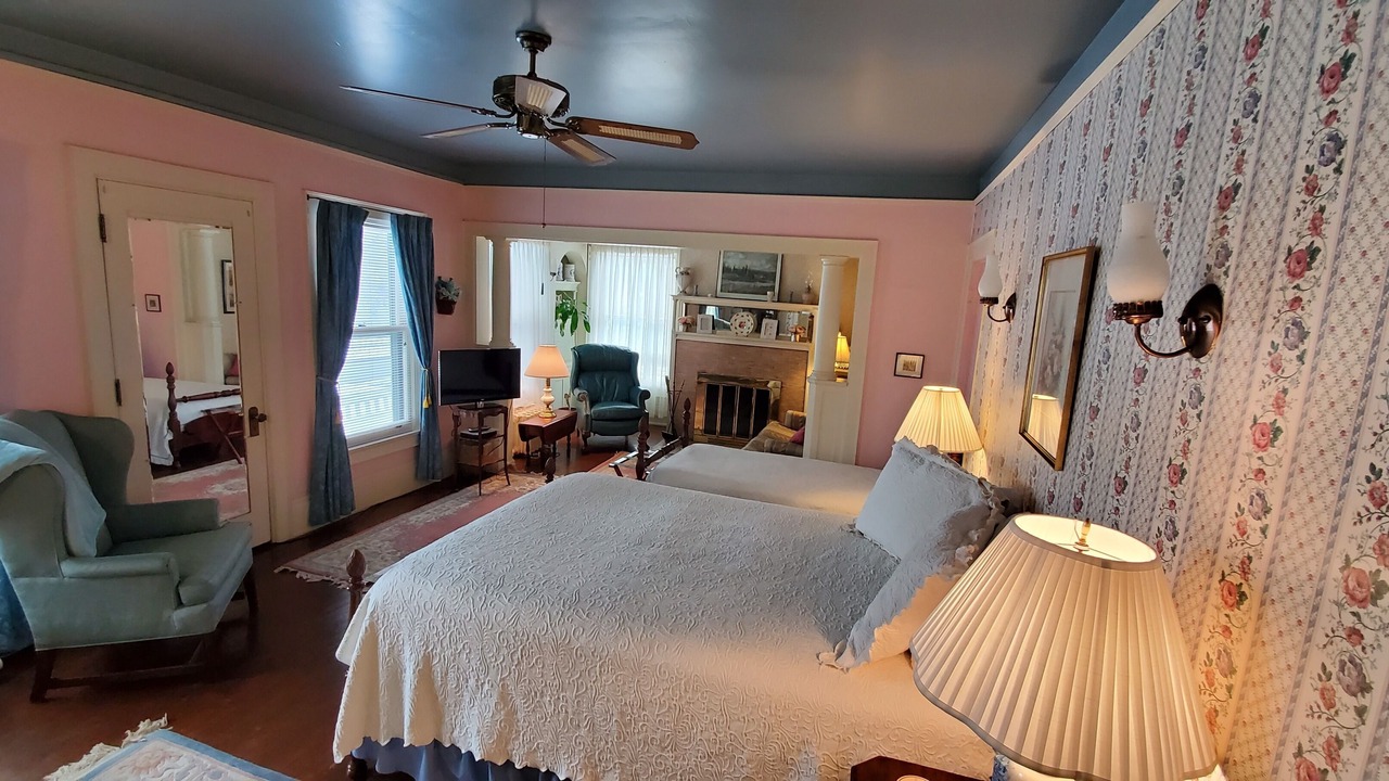 Photo of Bedroom in Alma