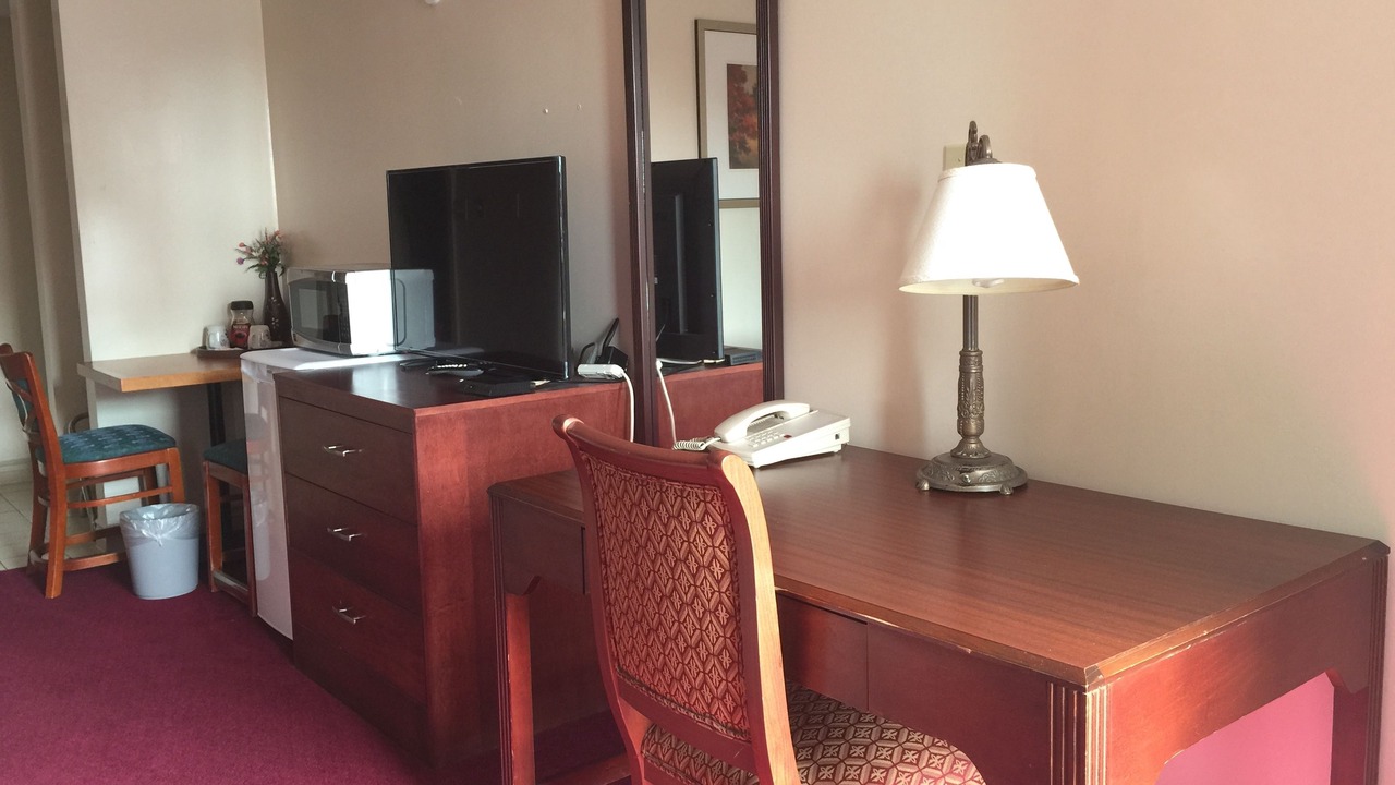 Photo of Bedroom in Port Colborne