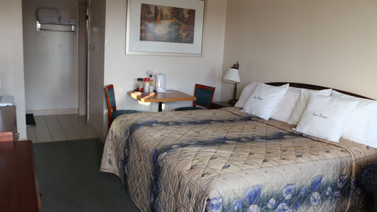 Photo of Bedroom in Port Colborne