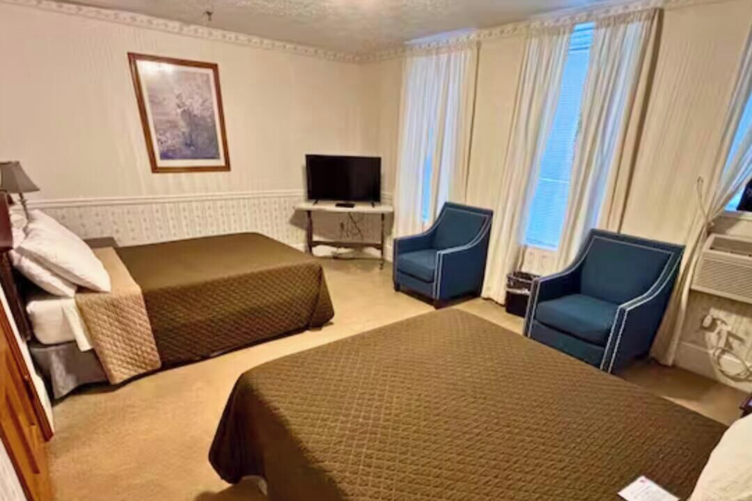 Photo of Bedroom in Frostburg