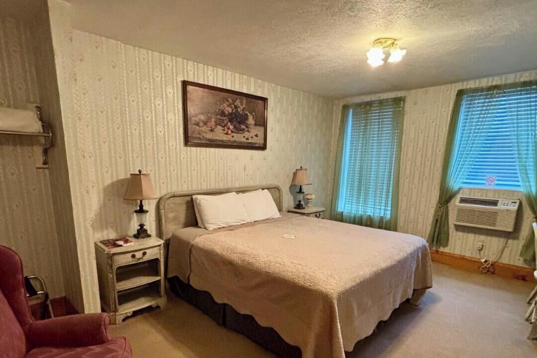 Photo of Bedroom in Frostburg