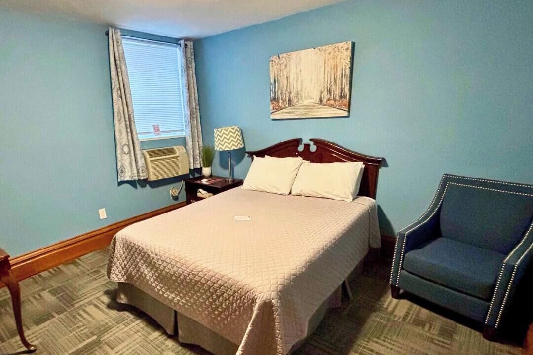 Photo of Bedroom in Frostburg