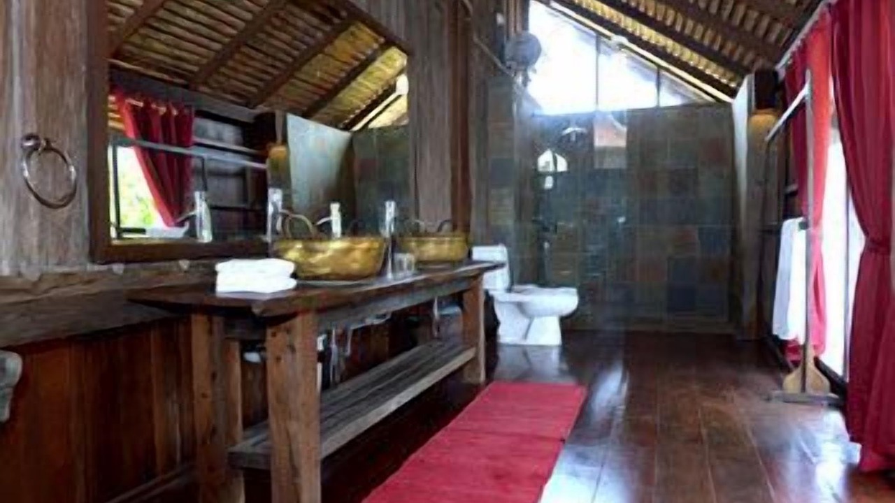 Photo of Bathroom in Pantai Penarik