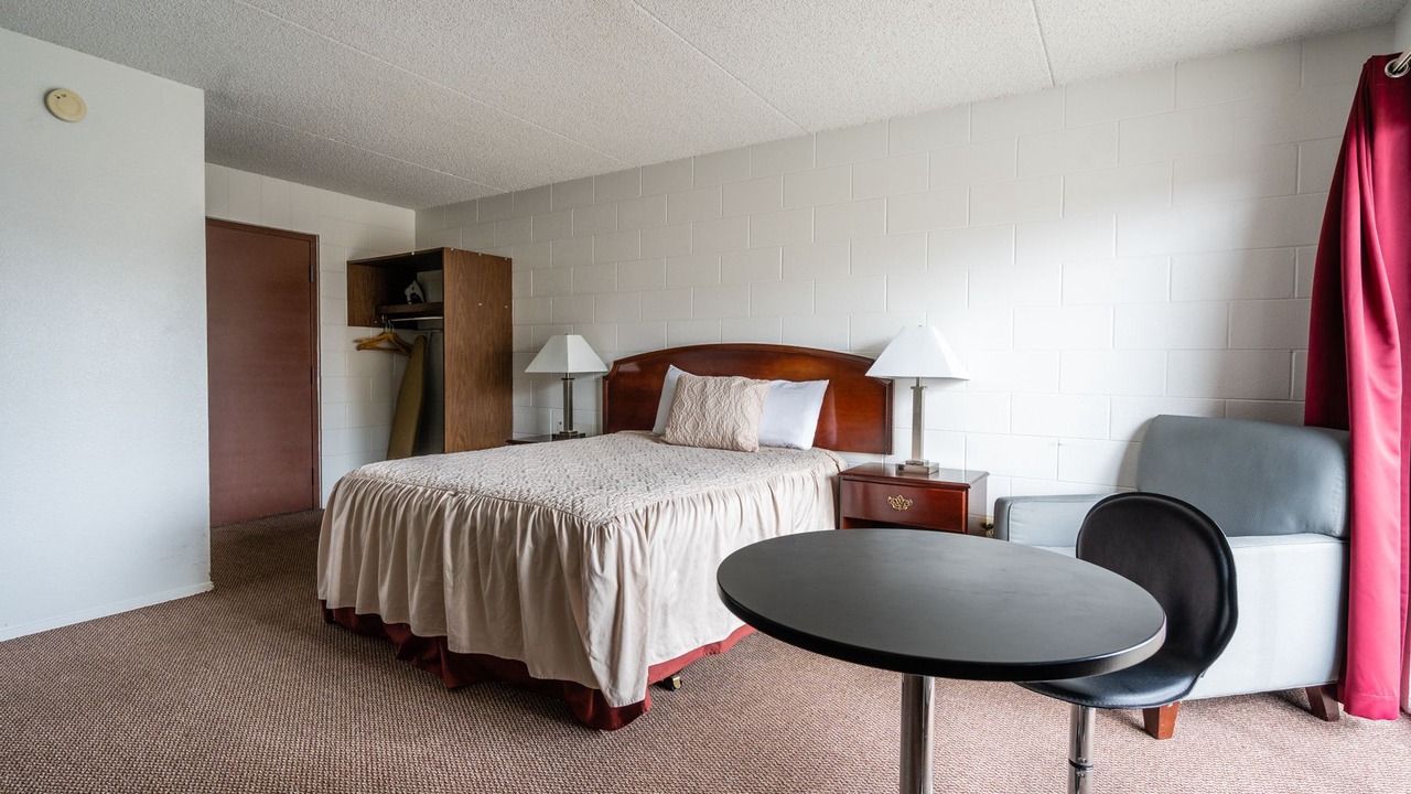 Photo of Others in Connell