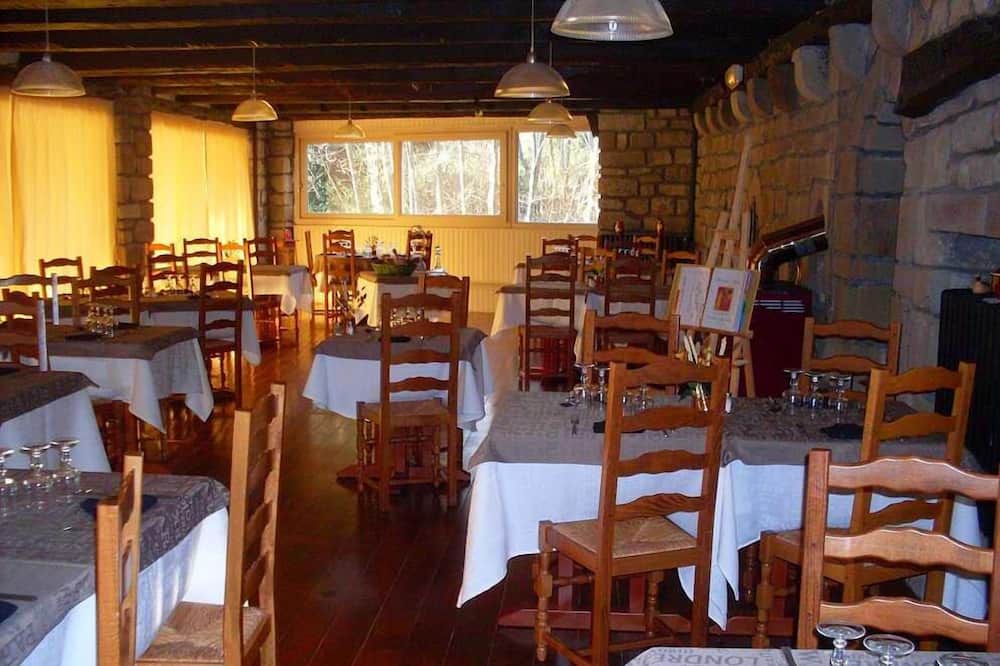 Photo of Others in Larche