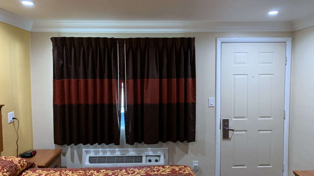 Photo of Bedroom in Altamont