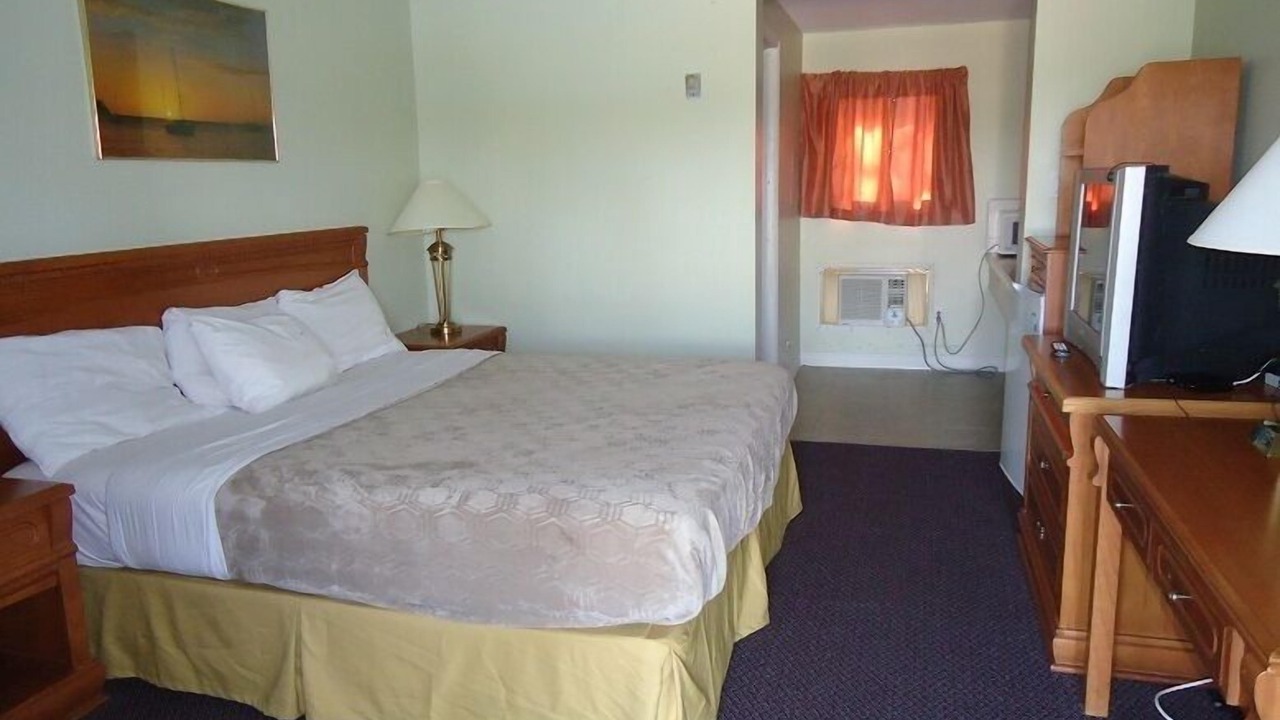 Photo of Bedroom in Beachville