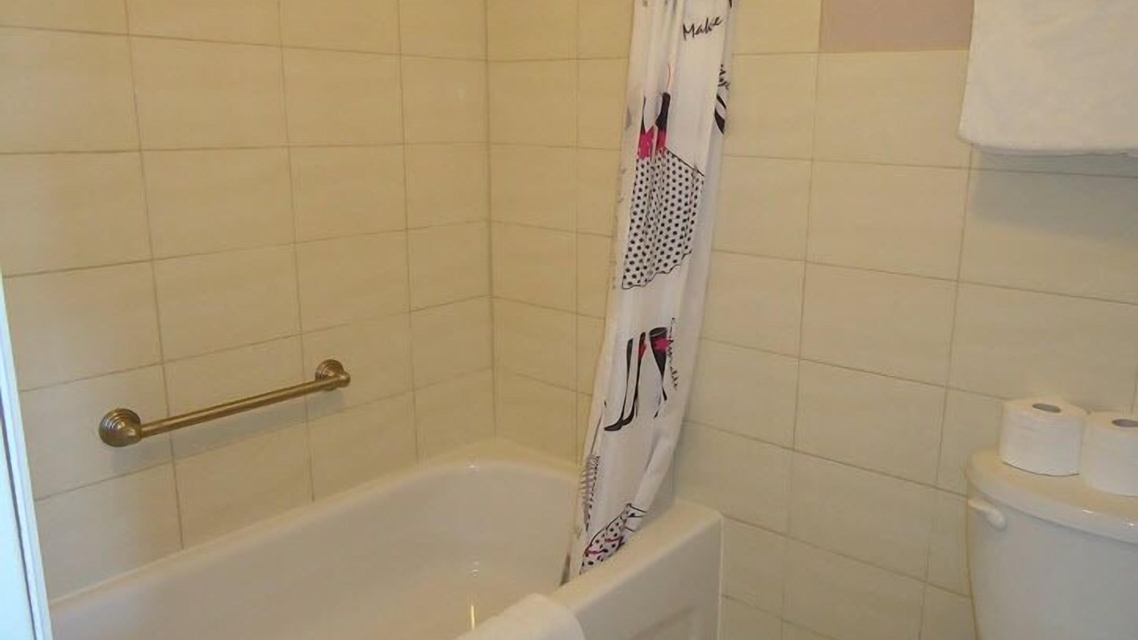 Photo of Bathroom in Beachville