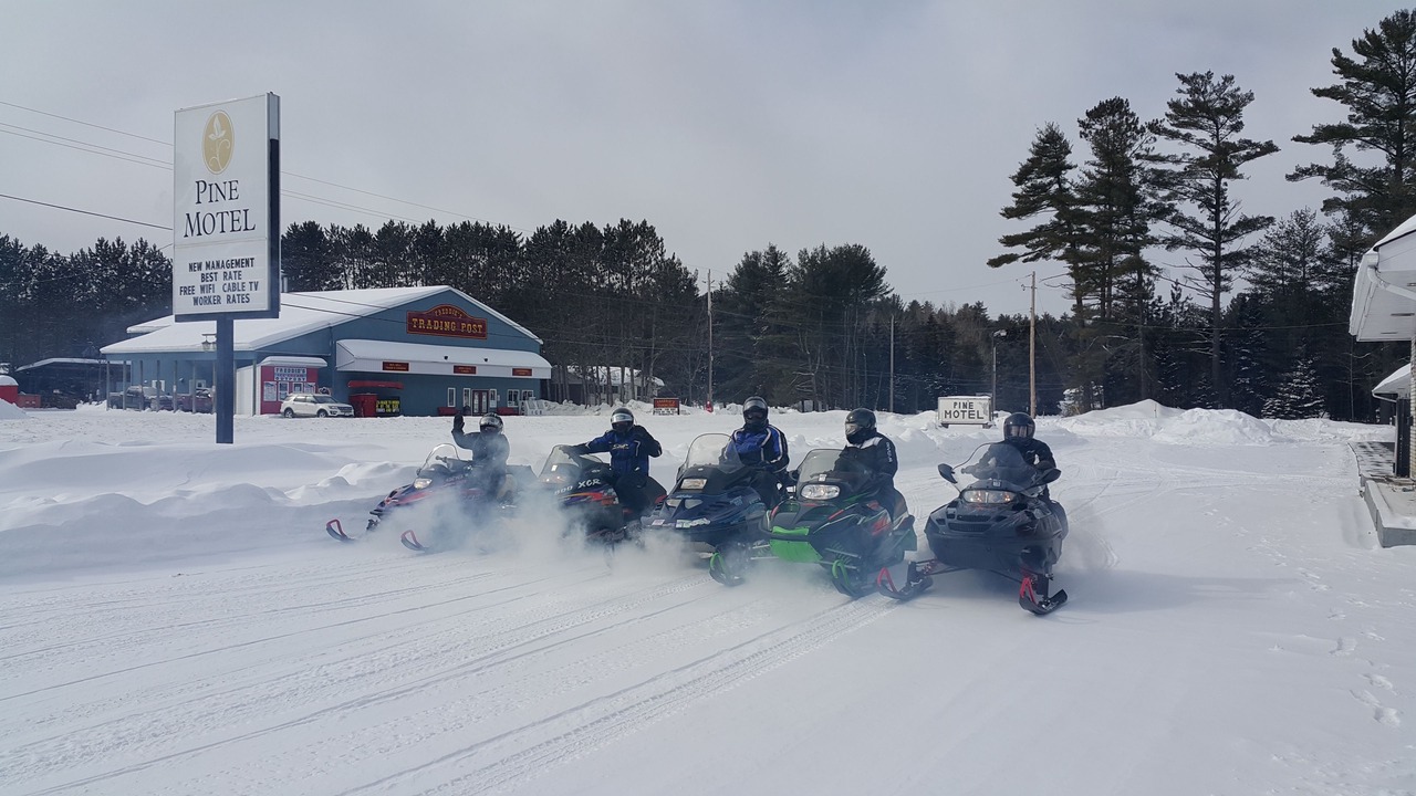 Photo of Others in Laurentian Hills