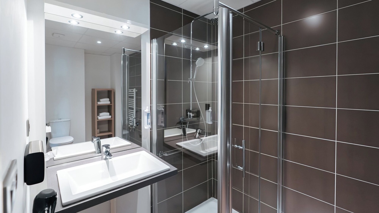 Photo of Bathroom in Carquefou