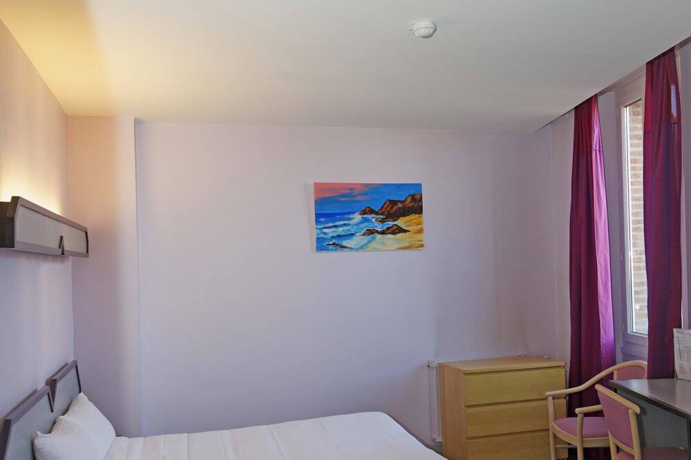 Photo of Bedroom in Albi