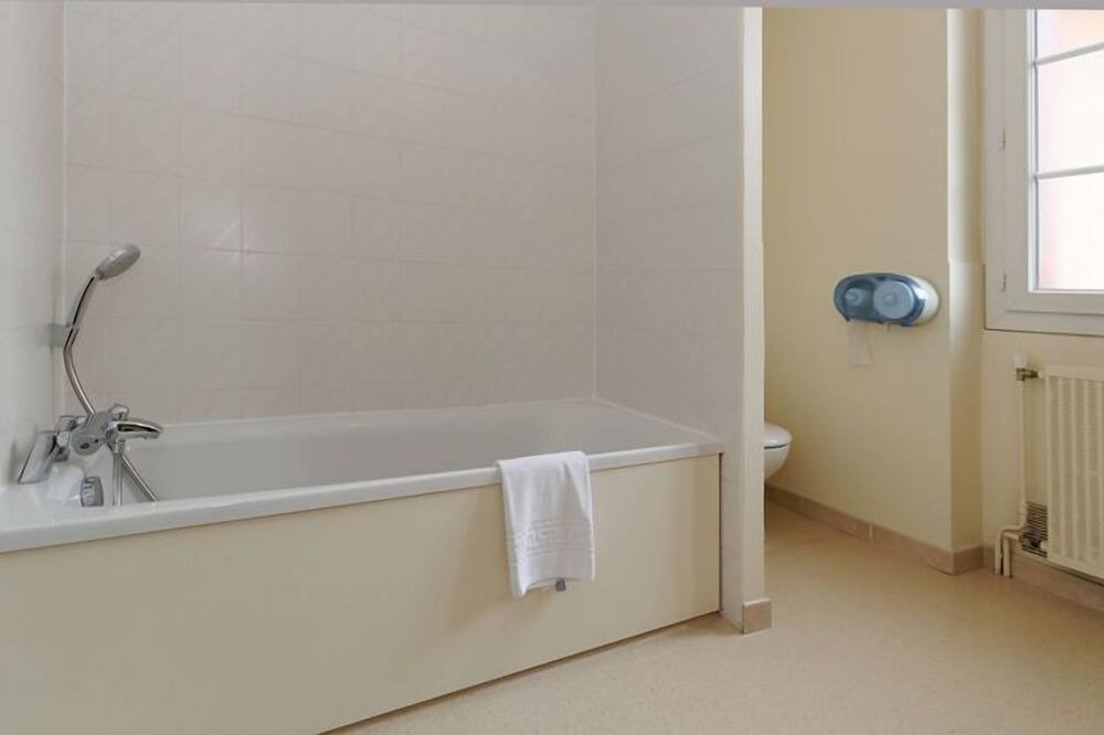Photo of Bathroom in Albi
