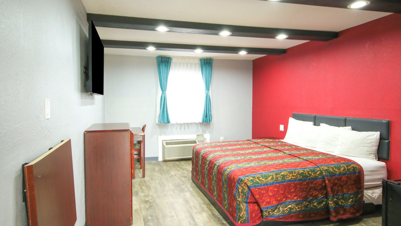 Photo of Bedroom in Marshall