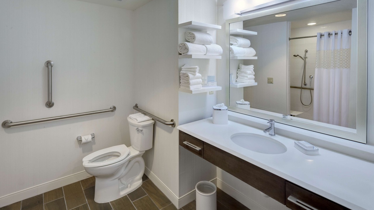 Photo of Bathroom in Blythe