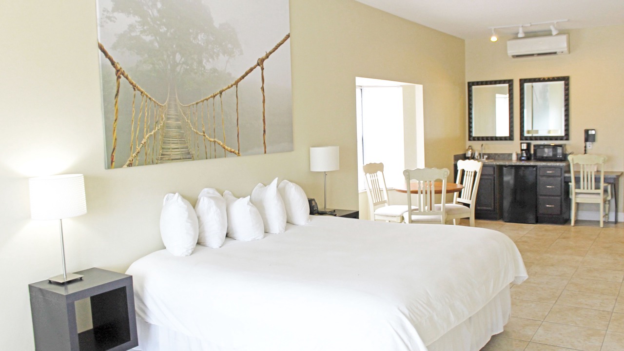 Photo of Bedroom in Tavares
