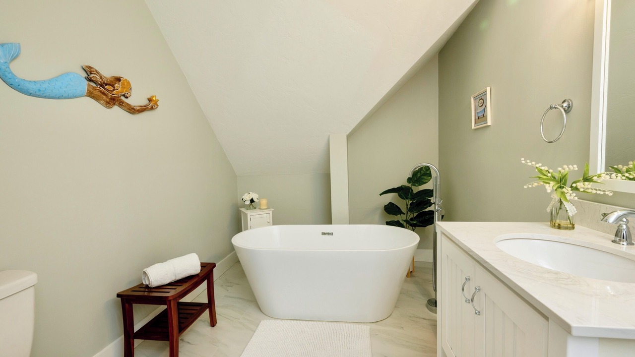 Photo of Bathroom in Chiltonville
