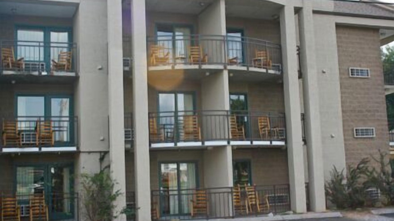 Photo of Buildings in Pigeon Forge