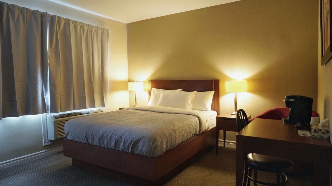 Photo of Bedroom in Saint Basile le Grand