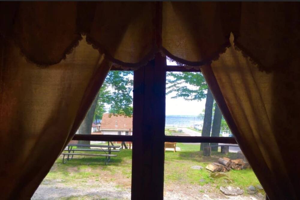 Photo of Bedroom in Houghton Lake