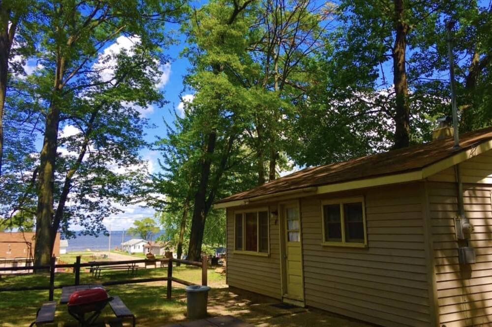 Photo of Bedroom in Houghton Lake