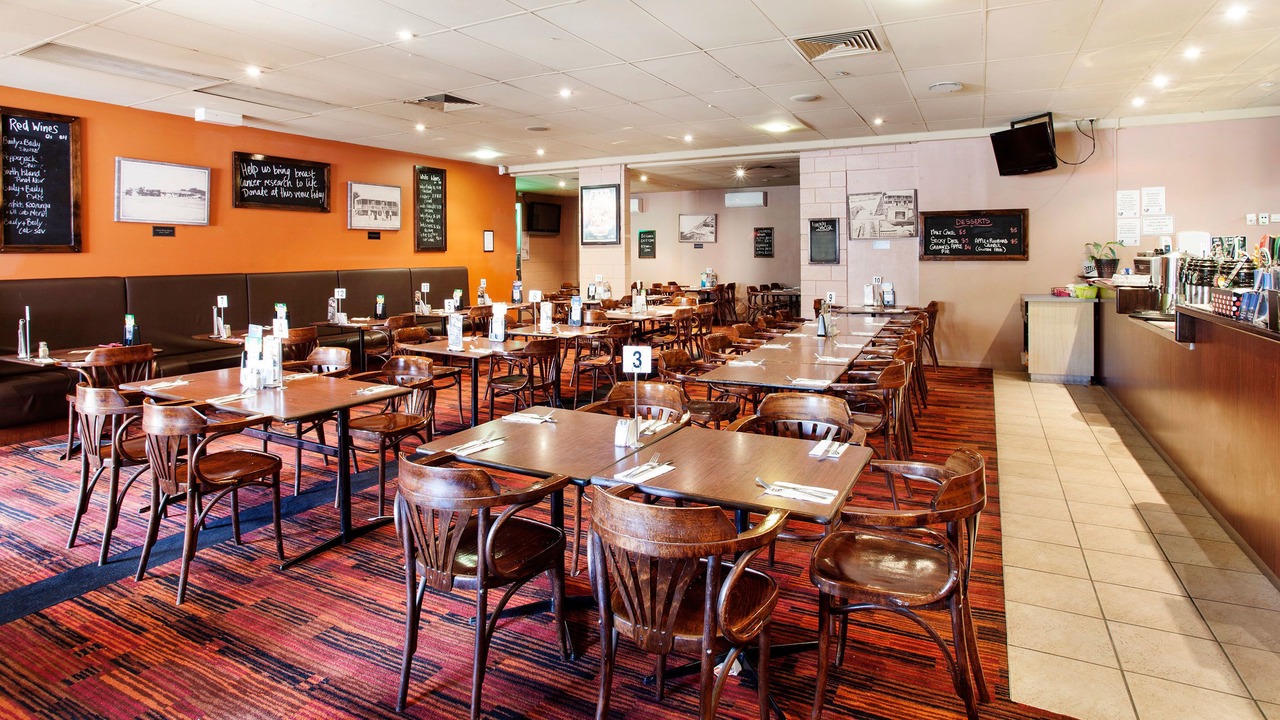 Photo of Others in Rasmussen