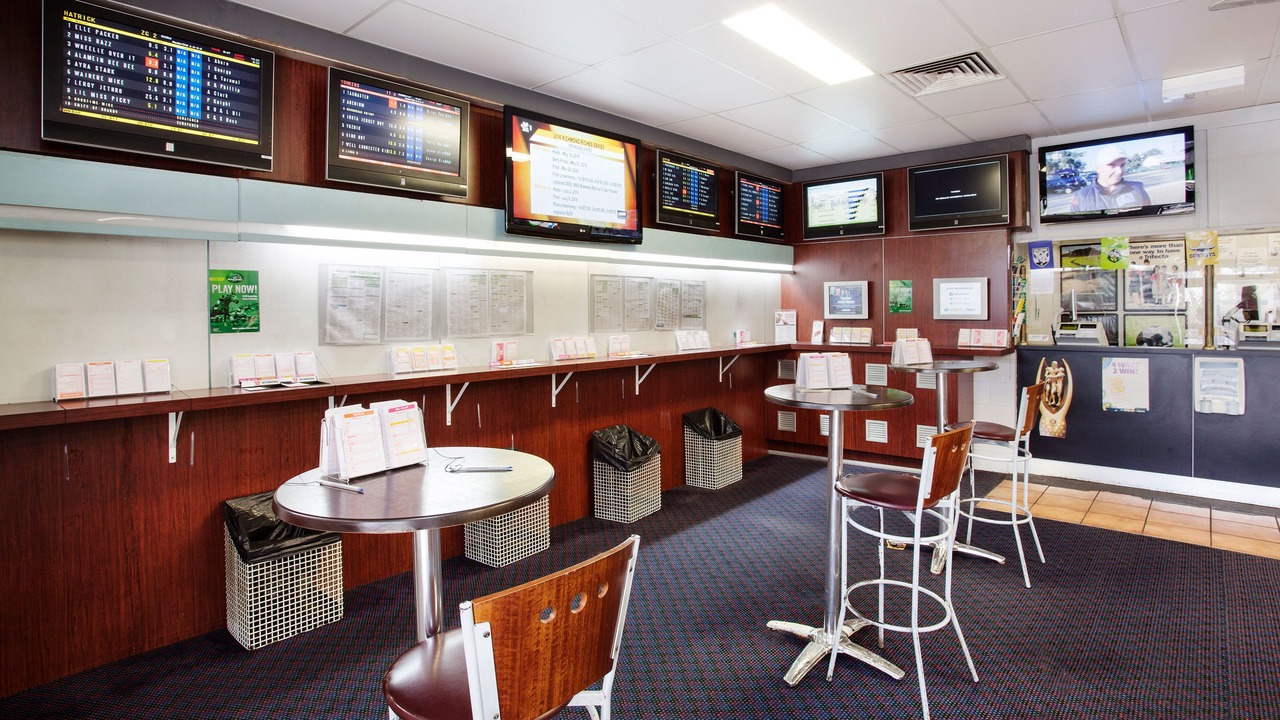 Photo of Others in Rasmussen