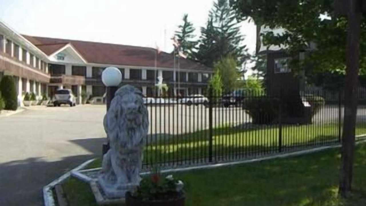Photo of Outdoor in Shakespeare