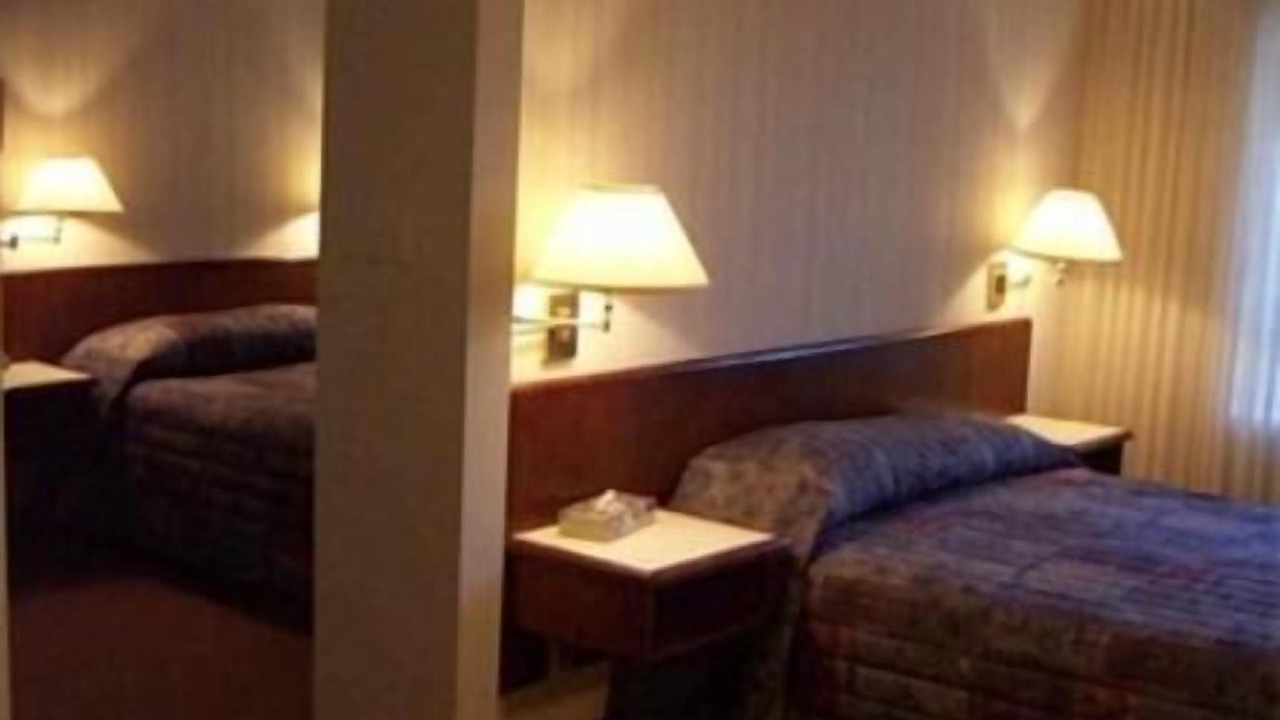 Photo of Bedroom in Shakespeare