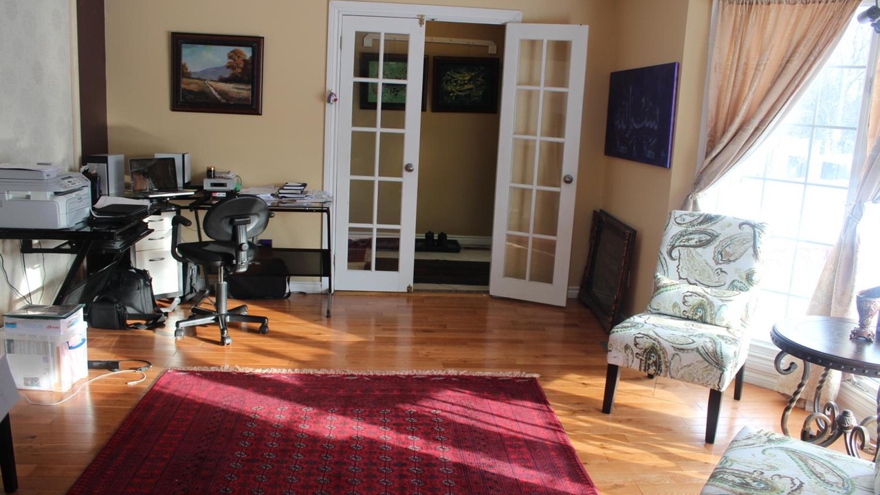 Photo of Livingroom in Ottawa Division