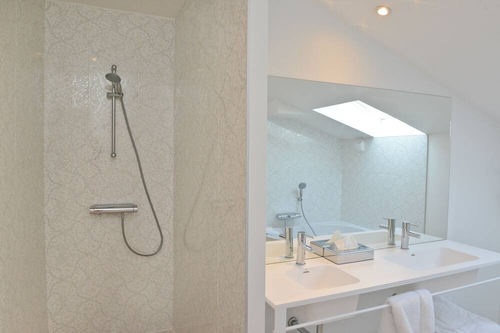 Photo of Bathroom in Ahetze