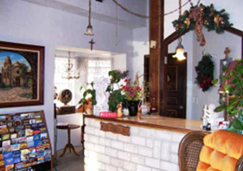 Photo of Livingroom in Oakley