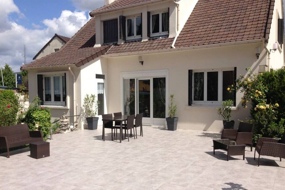 Photo of Outdoor in Roissy-en-France