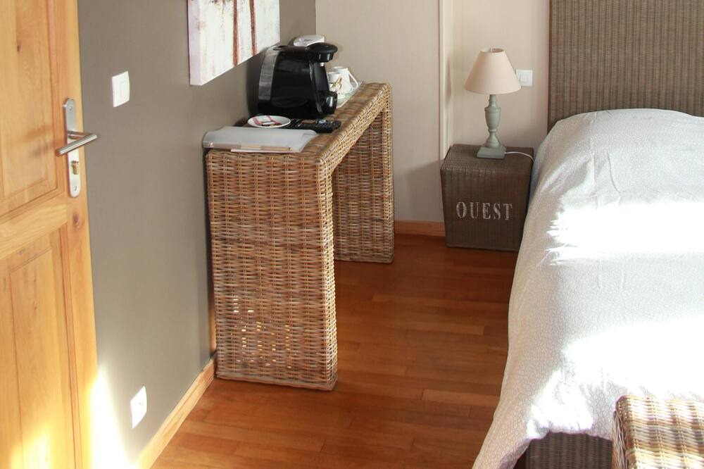 Photo of Bedroom in Roissy-en-France