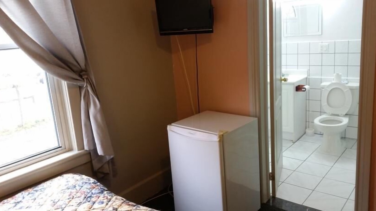 Photo of Bathroom in Centretown