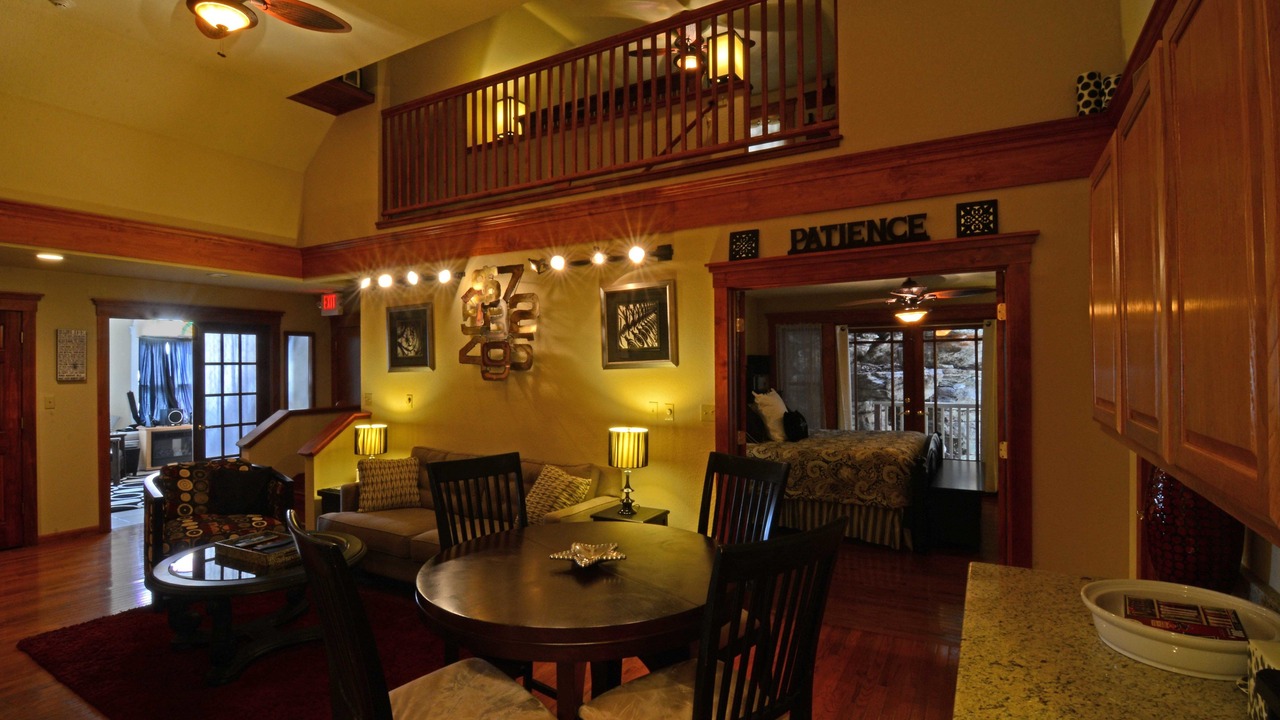 Photo of Livingroom in Eureka Springs Historic District