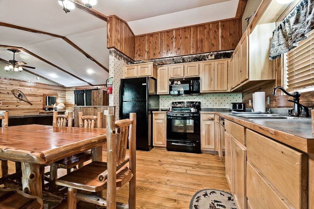 Photo of Kitchen in Sylvan Shores