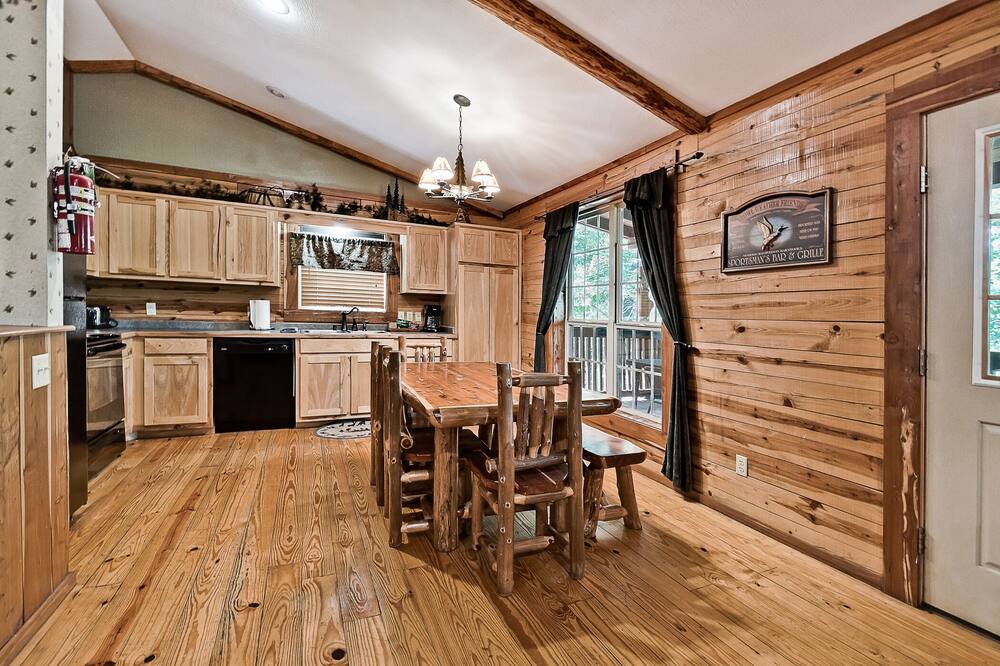 Photo of Kitchen in Sylvan Shores