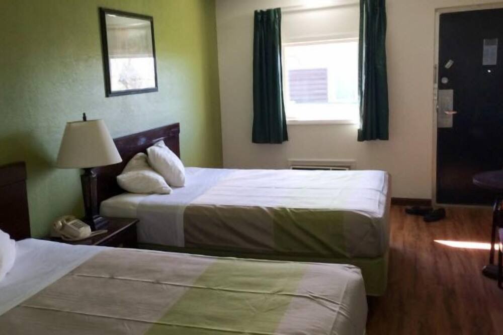 Photo of Bedroom in Mattoon