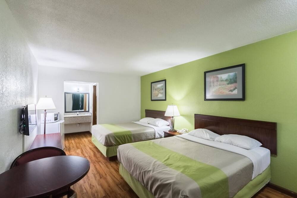 Photo of Bedroom in Mattoon