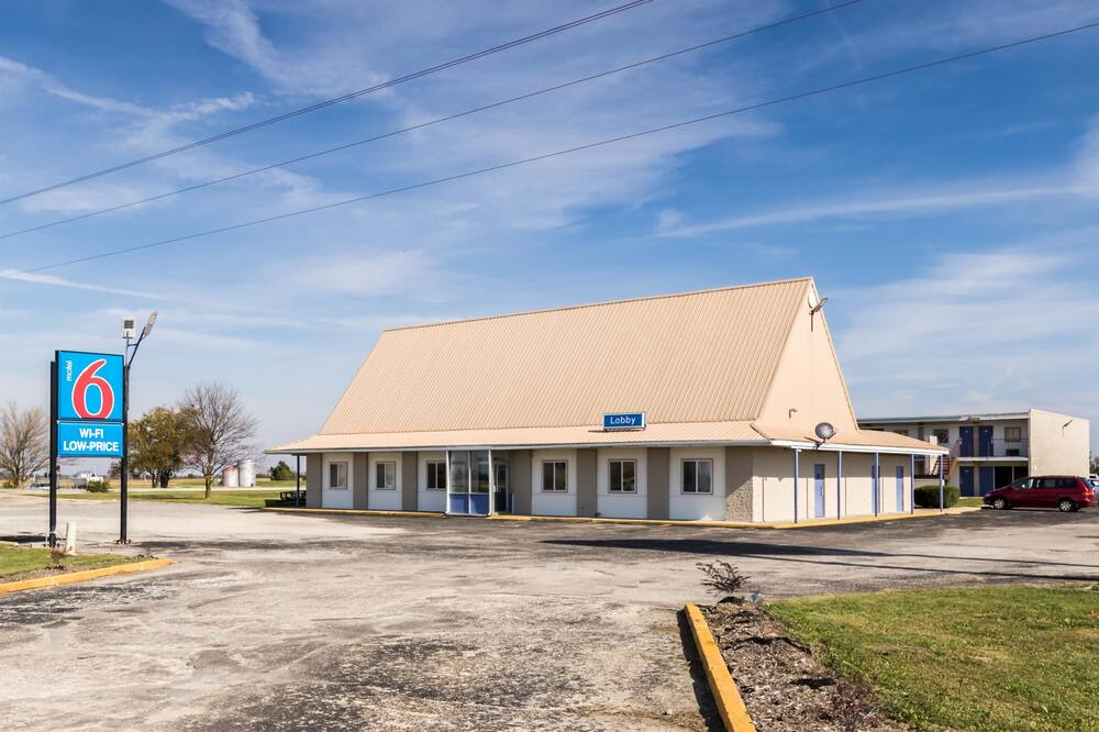 Photo of Outdoor in Mattoon