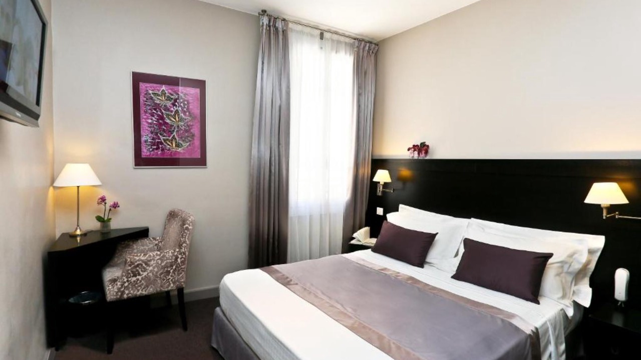 Photo of Bedroom in Antibes Old Town