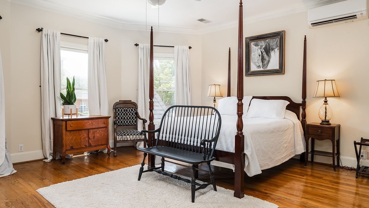 Photo of Bedroom in Columbia