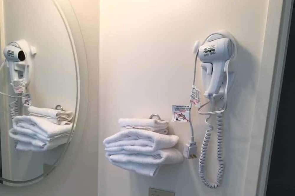 Photo of Bathroom in Lander