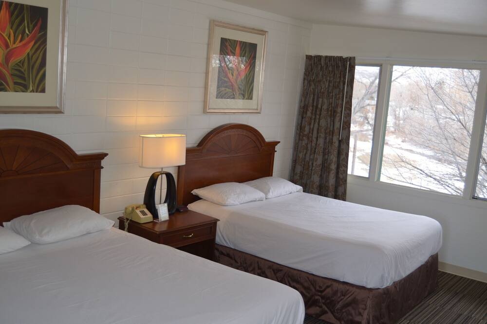 Photo of Bedroom in Lander