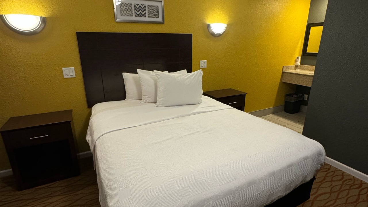 Photo of Bedroom in Des Moines