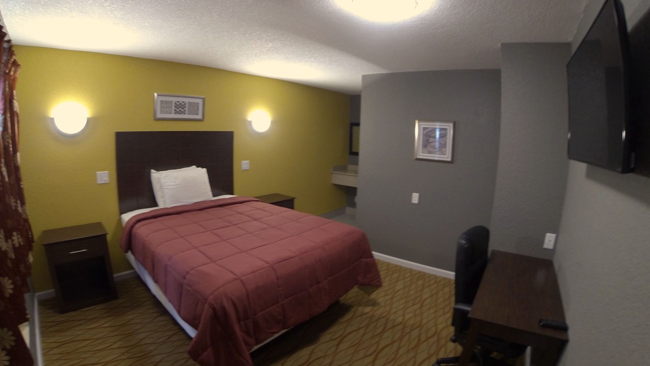 Photo of Bedroom in Des Moines