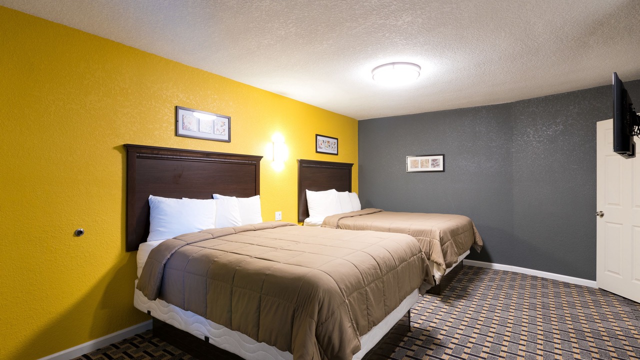 Photo of Bedroom in Des Moines