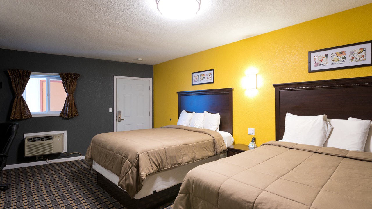 Photo of Bedroom in Des Moines
