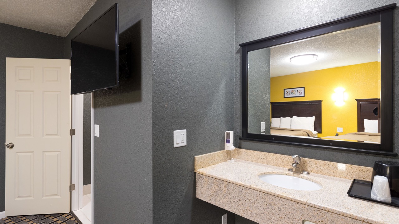 Photo of Bathroom in Des Moines